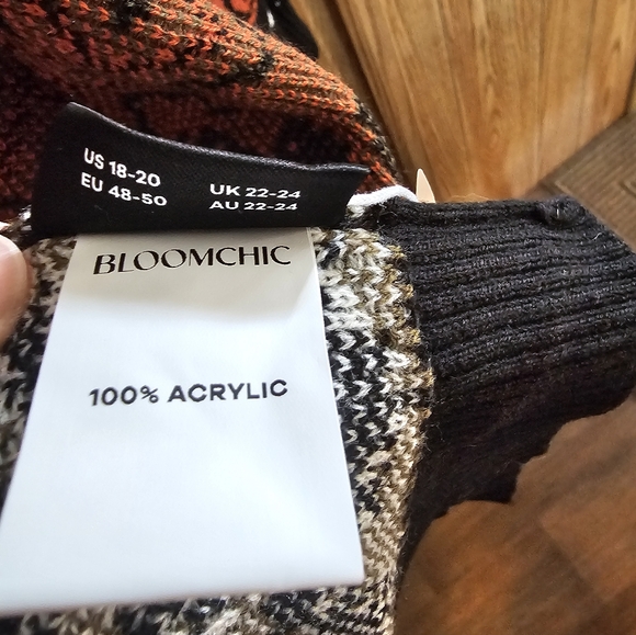 BloomChic Fall Fox Knit Cardigan - Picture 3 of 3